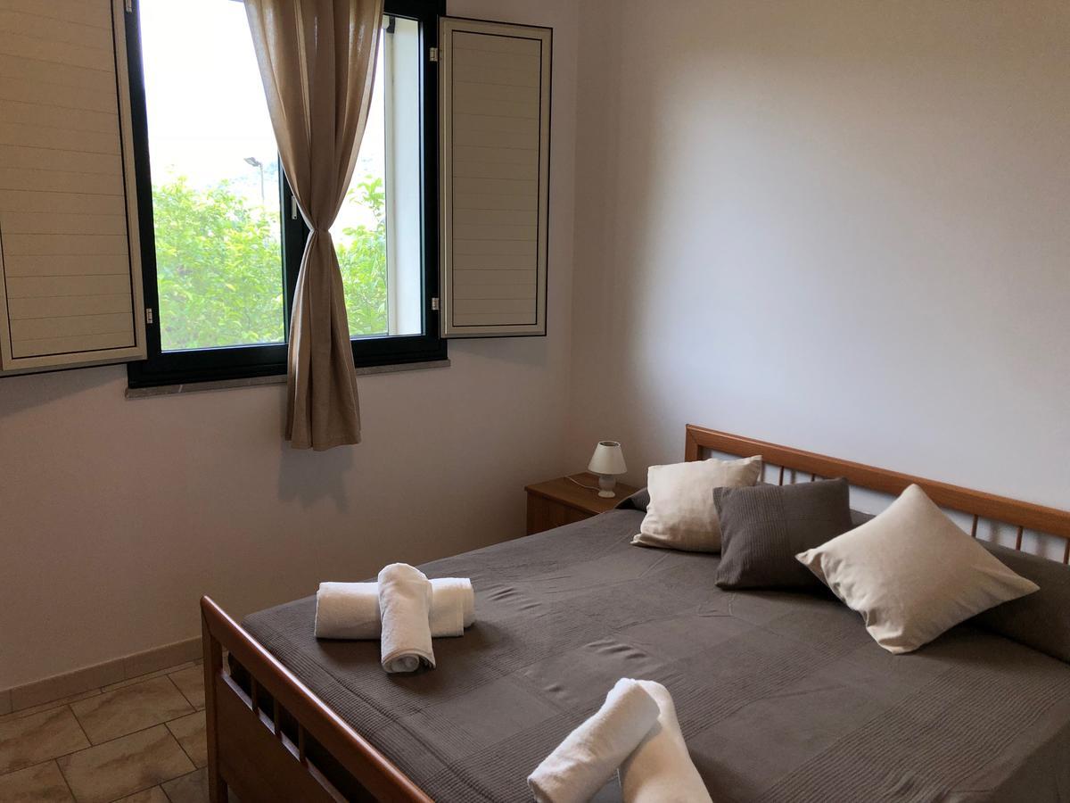 Casa Vacanze Alcantara Gaggi Eksteriør billede