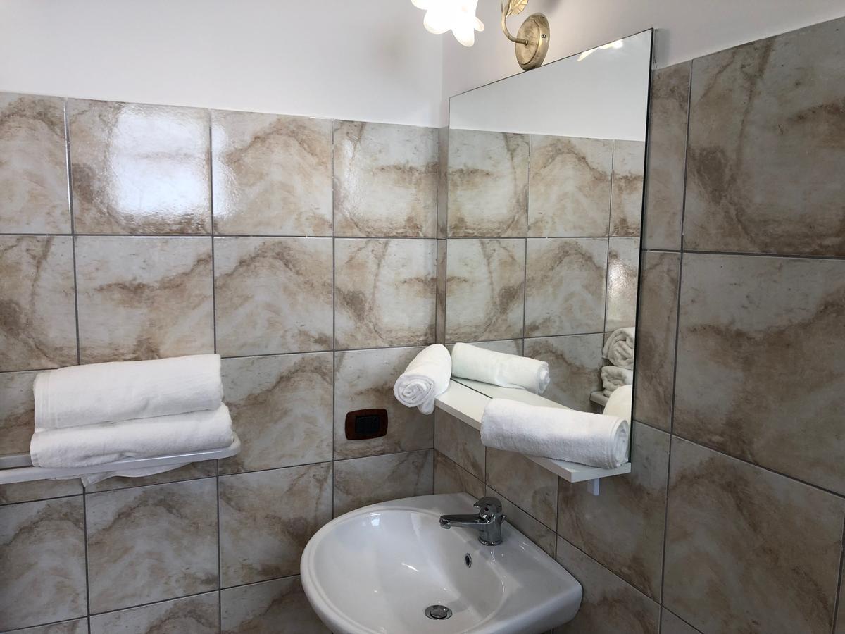 Casa Vacanze Alcantara Gaggi Eksteriør billede