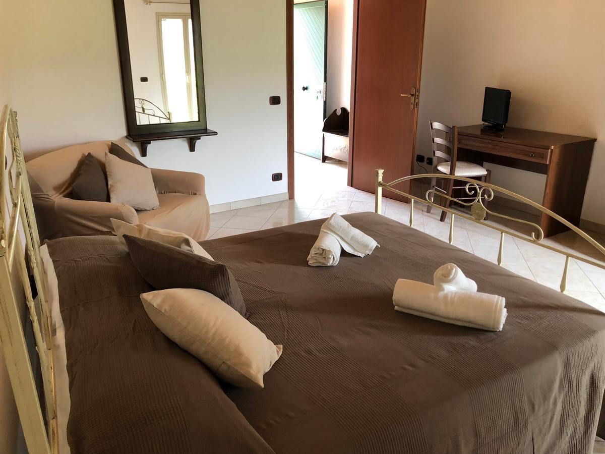 Casa Vacanze Alcantara Gaggi Eksteriør billede