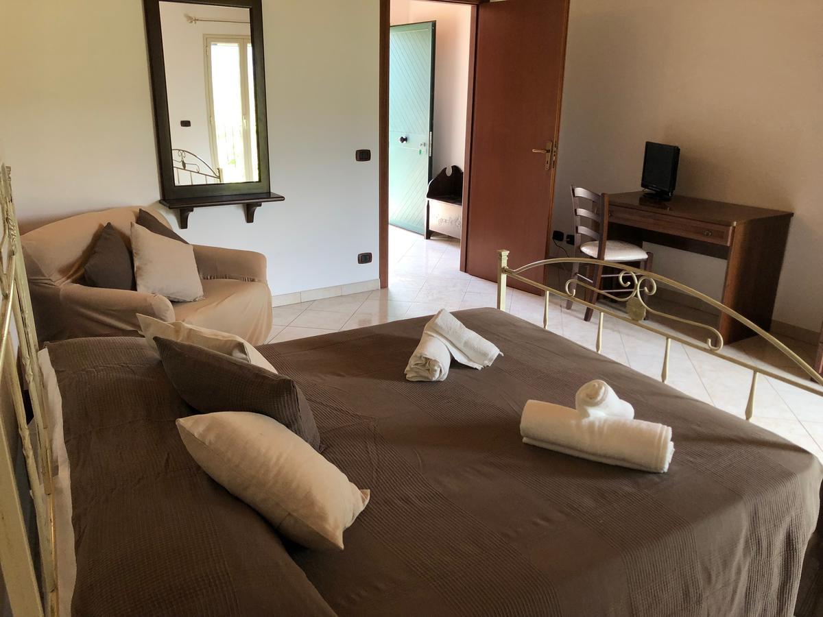 Casa Vacanze Alcantara Gaggi Eksteriør billede