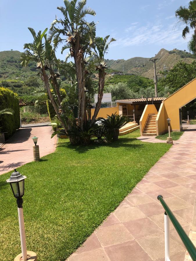 Casa Vacanze Alcantara Gaggi Eksteriør billede
